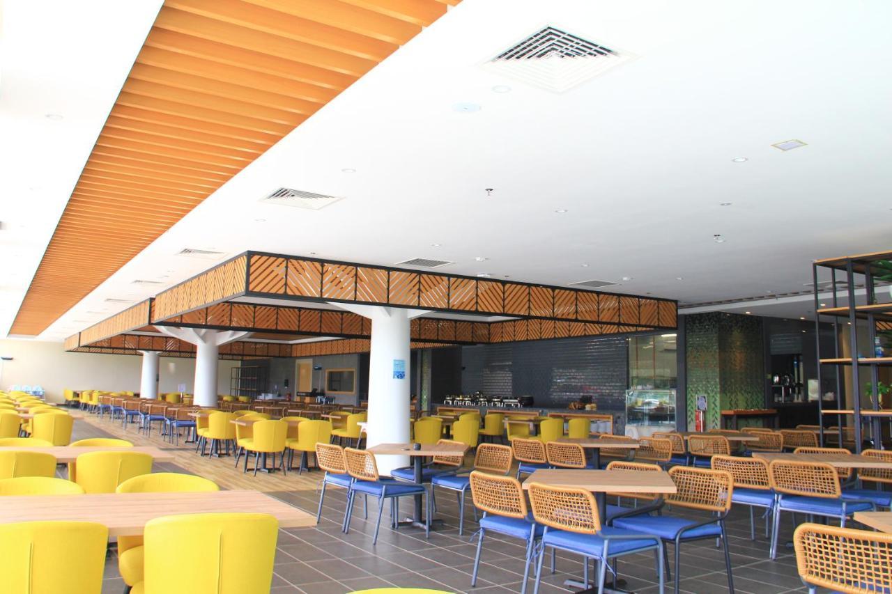 Amverton Cove Golf & Island Resort Banting  Kültér fotó